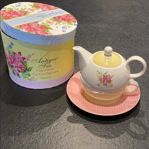 Find China tea for one cup and saucer
